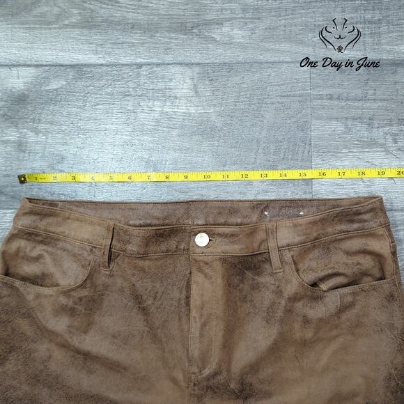 Chico's Faux Suede Pants Size Chico's 3 (16) - Picture 3 of 6